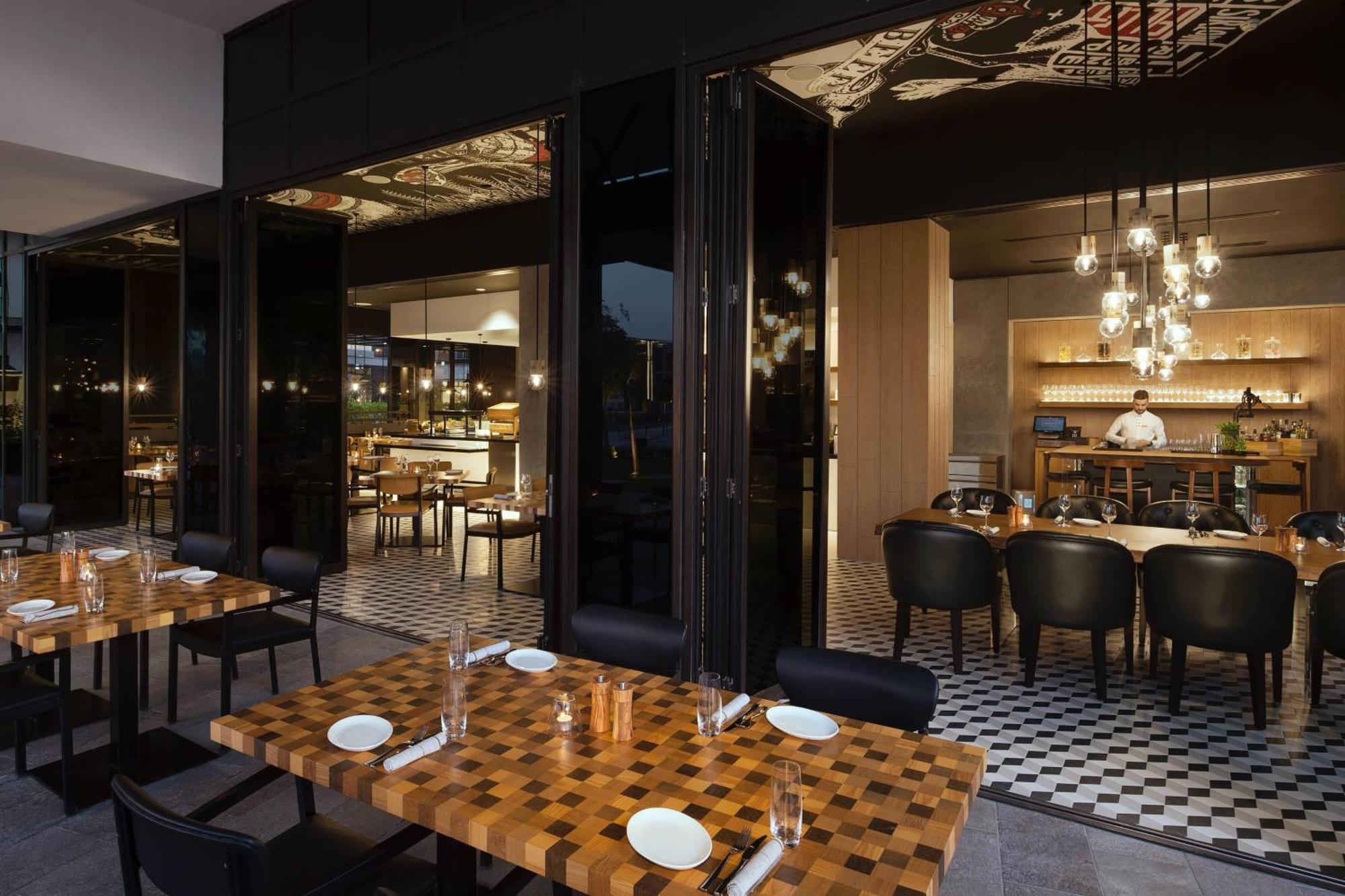 La Ville Hotel & Suites City Walk Dubai, Autograph Collection Buitenkant foto The interior of the restaurant