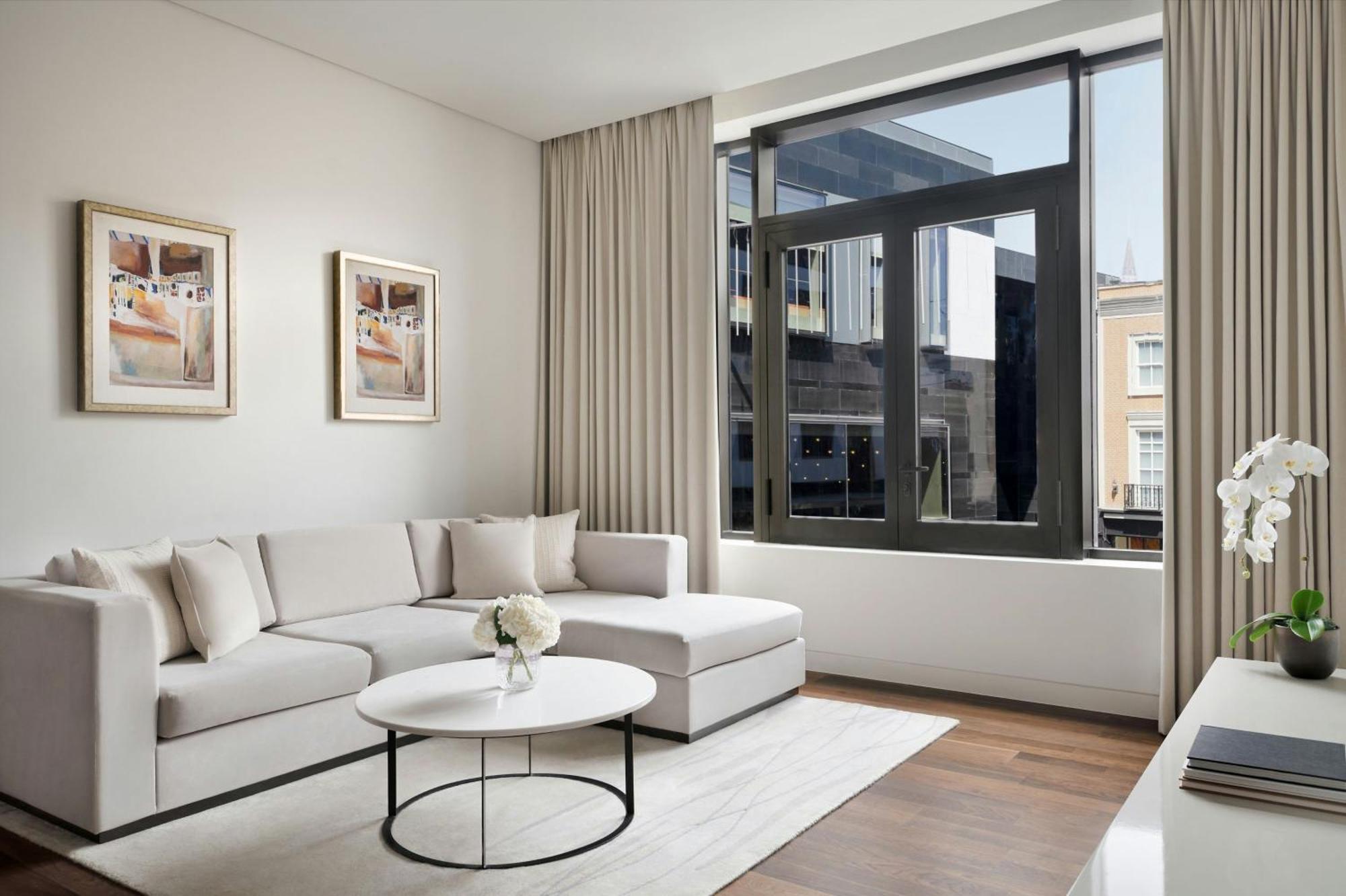 La Ville Hotel & Suites City Walk Dubai, Autograph Collection Buitenkant foto The living room of a typical apartment